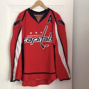 Authentic Washington Capitals Jersey - size 50/L